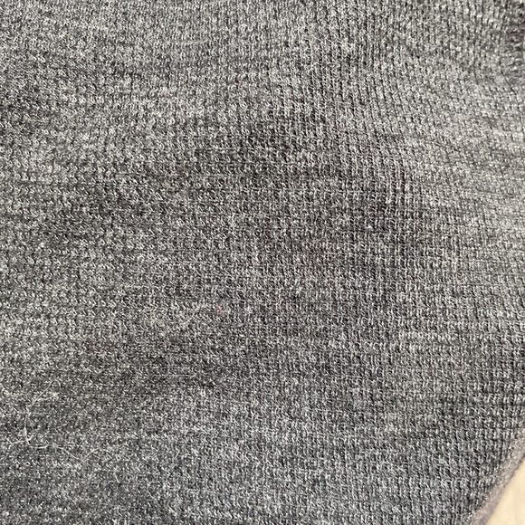 Women’s American Eagle Outfitters scoop-neck and lace sleeve grey sweater. Sz XS - Picture 10 of 11